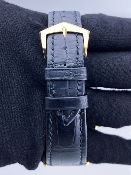 Patek Philippe Calatrava 5196J-001